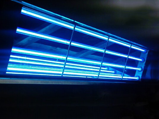 UV系統(tǒng)工作圖 UV系統(tǒng)工作圖