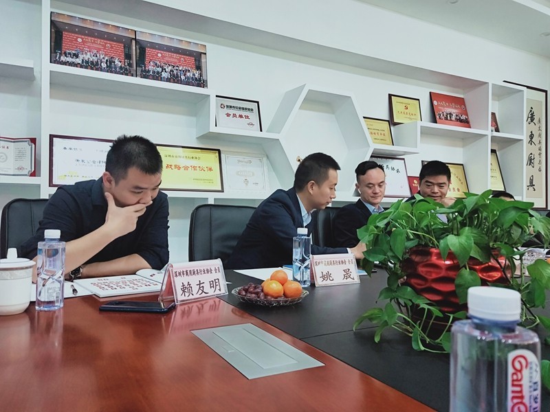 油煙凈化器，油煙凈化設備，油煙凈化機