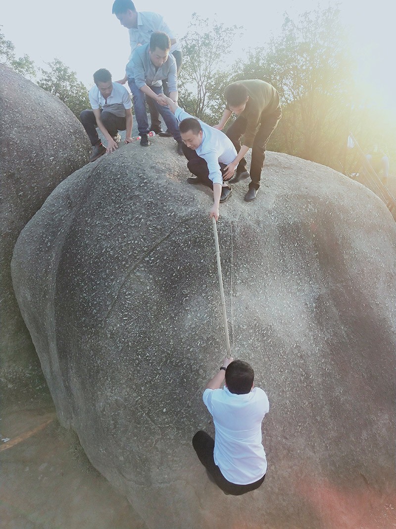 油煙凈化器，油煙凈化設(shè)備，油煙凈化機