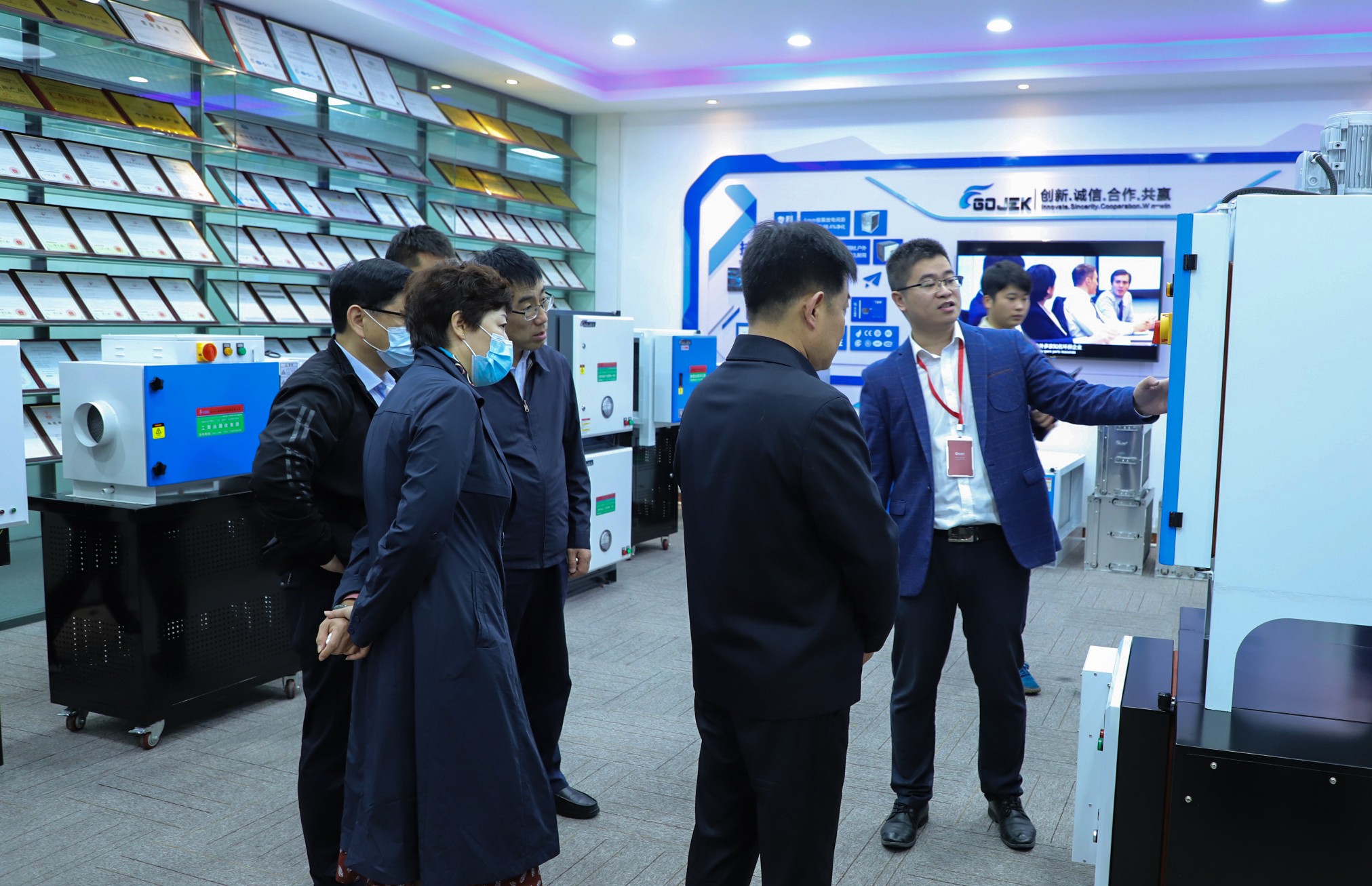 油煙凈化器，油煙凈化設備，油煙凈化機