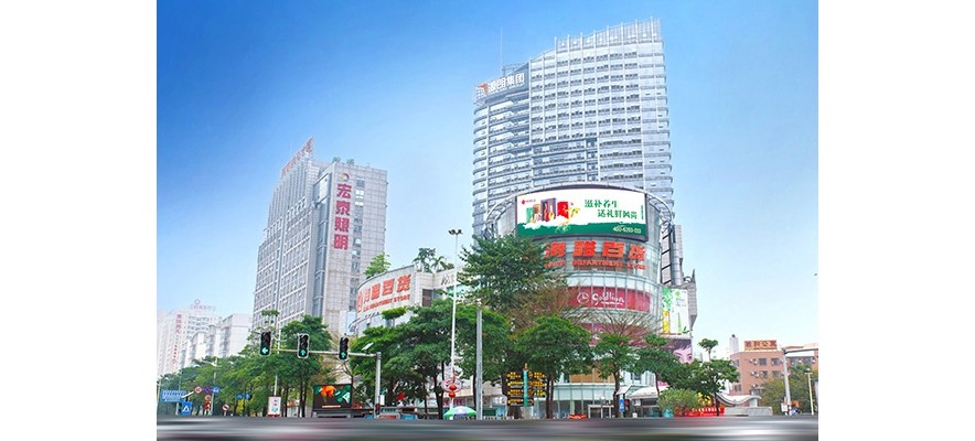 GOJEK:東莞南城海雅百貨12萬風量油煙凈化器安裝案例